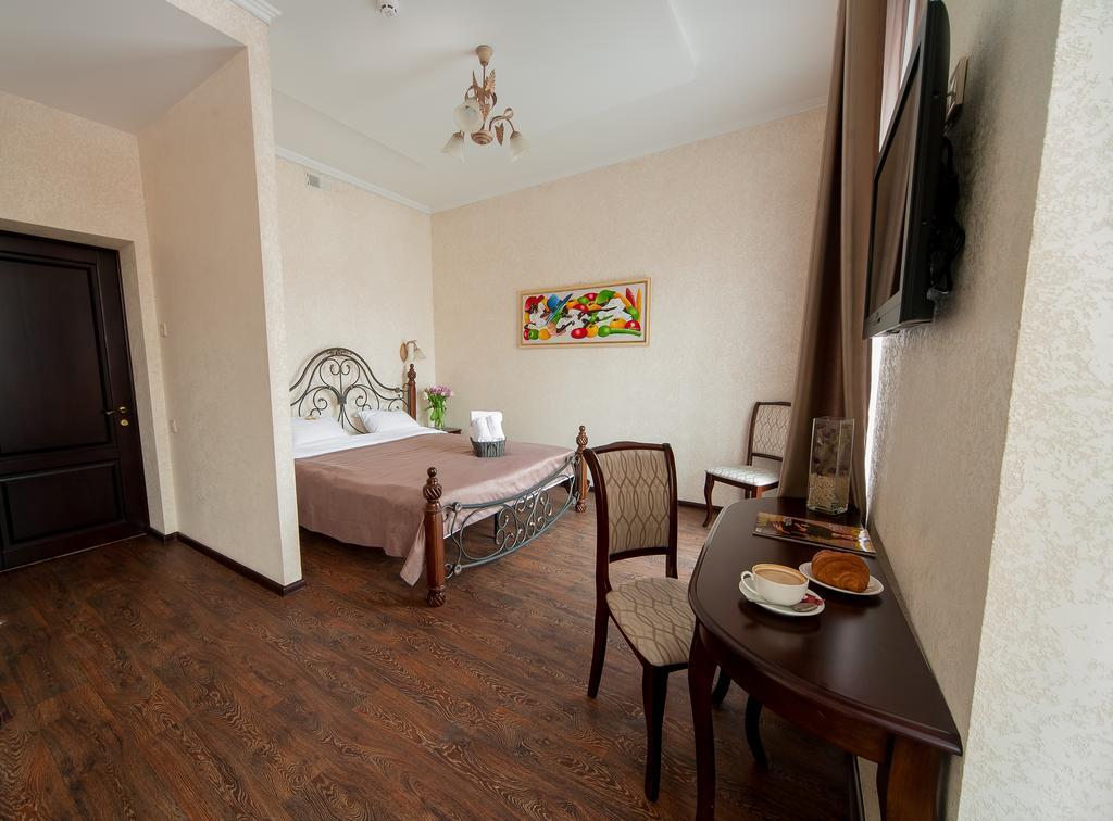 Zenith Hotel Odesa Room photo