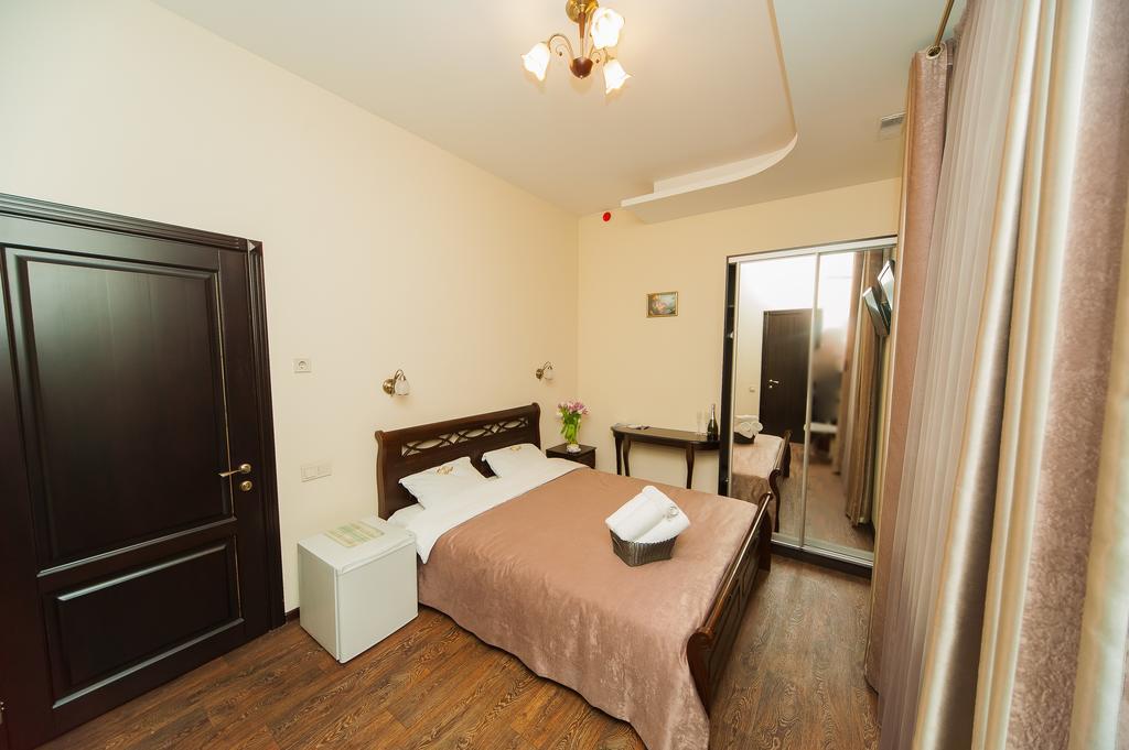 Zenith Hotel Odesa Room photo